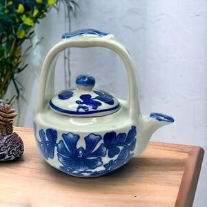 Unique Vintage Chinese Porcelain Teapot - Exquisite Blue and White Florals